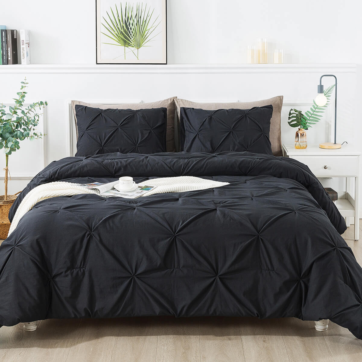 Black Pinch Pleated Comforter Set - TanNicoor