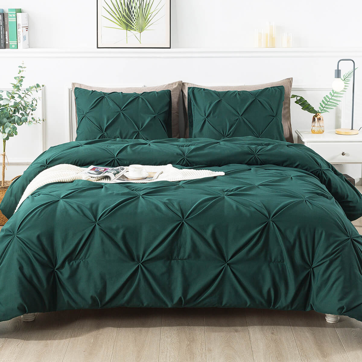 Dark Green Pinch Pleat Comforter Set - TanNicoor