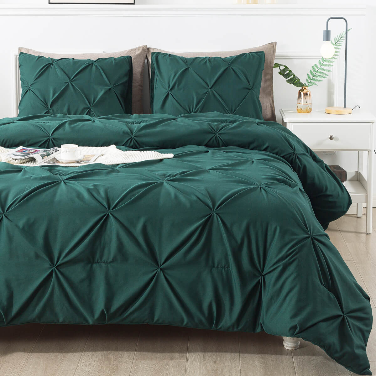 Dark Green Pinch Pleat Comforter Set - TanNicoor